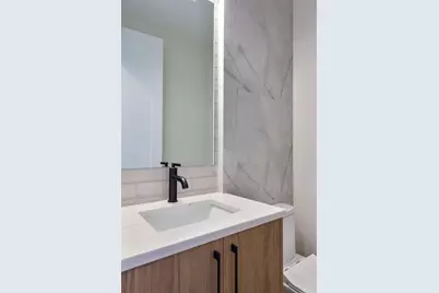2716 N Hamlin Avenue, Chicago, IL 60647 - Photo 11