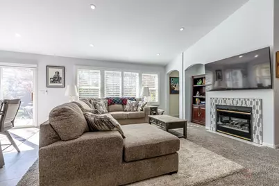 331 Woodhill Lane, Lake Villa, IL 60046 - Photo 9