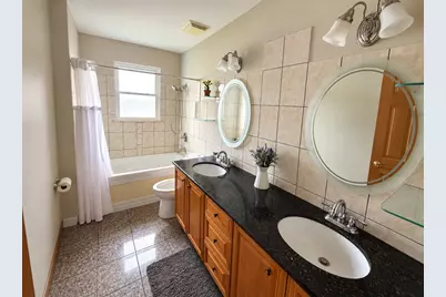 1113 S Cherrywood Drive, Mount Prospect, IL 60056 - Photo 7