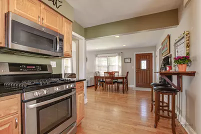 517 N Emerson Street, Mount Prospect, IL 60056 - Photo 11