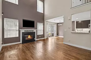 11044 72nd St, Indian Head Park, IL 60525 - Photo 5