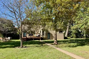4700 Teonia Woods Dr, Rolling Meadows, IL 60008 - Photo 1