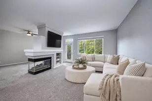 32103 Millard Circle, Warrenville, IL 60555 - Photo 7