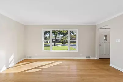 1024 S Summit Avenue, Villa Park, IL 60181 - Photo 5