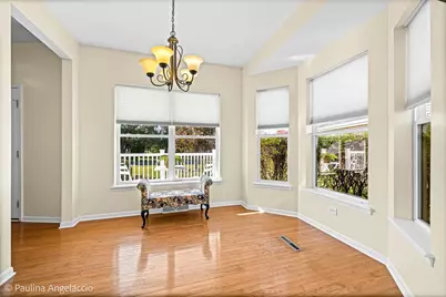 19 Rocking Horse Lane, Grayslake, IL 60030 - Photo 5