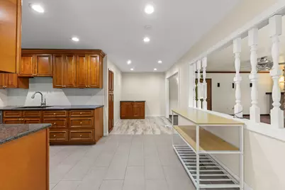 7101 Edgebrook Lane, Hanover Park, IL 60133 - Photo 11