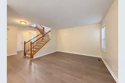 2441 Stoughton Circle #2441, Aurora, IL 60502 - Photo 3