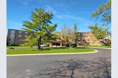 1500 Robin Circle #206, Hoffman Estates, IL 60169 - Photo 1