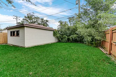14905 Edbrooke Avenue, Dolton, IL 60419 - Photo 21