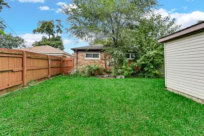 14905 Edbrooke Avenue, Dolton, IL 60419 - Photo 19