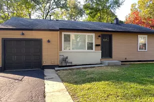 526 Crest St, Wheaton, IL 60187 - Photo 1