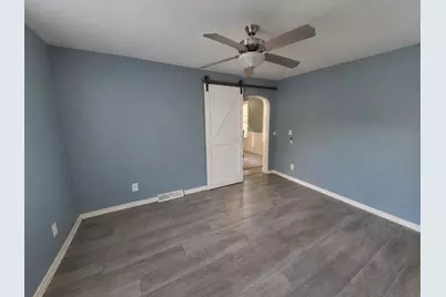 736 Swift Avenue, Oglesby, IL 61348 - Photo 5