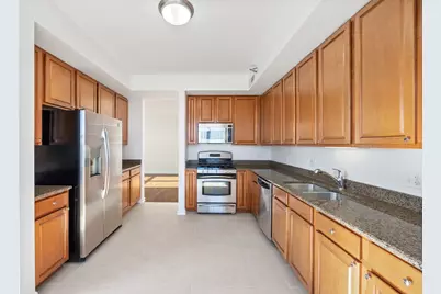 9360 Skokie Boulevard #418, Skokie, IL 60077 - Photo 9