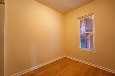4247 W Crystal Avenue, Chicago, IL 60651 - Photo 5