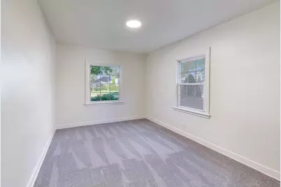 225 S Aldine Avenue, Elgin, IL 60123 - Photo 7
