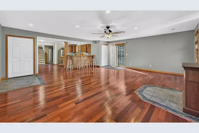 803 E State Street, Cherry Valley, IL 61016 - Photo 7