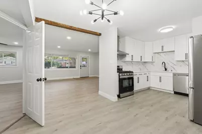 530 Maywood Lane, Hoffman Estates, IL 60169 - Photo 5