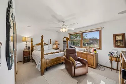 17837 Cypress Avenue, Country Club Hills, IL 60478 - Photo 13