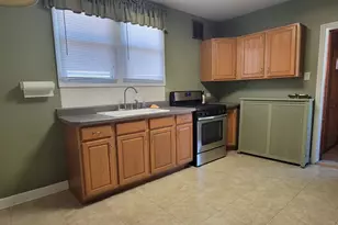 7940 W Oakleaf Ave, Elmwood Park, IL 60707 - Photo 5