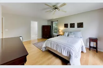 1107 Canterbury Court #D, Elgin, IL 60120 - Photo 13