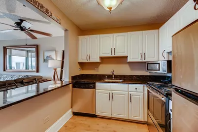 111 W Maple Street #2809, Chicago, IL 60610 - Photo 5