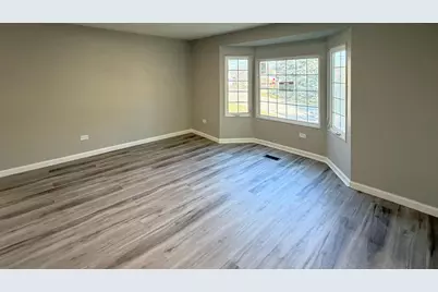 325 E E Lake Shore Drive, Round Lake Park, IL 60073 - Photo 5
