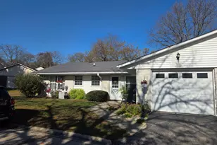 7118 Lexington Ln, Fox Lake, IL 60020 - Photo 1