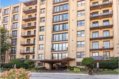 4601 W Touhy Avenue #506, Lincolnwood, IL 60712 - Photo 1