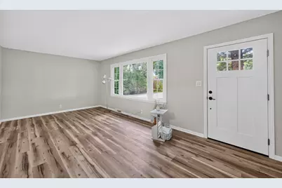 333 Bethany Road, Sycamore, IL 60178 - Photo 7