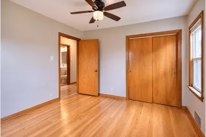 5024 S Lawler Avenue, Chicago, IL 60638 - Photo 11