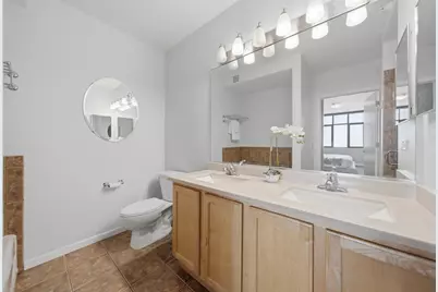 630 N State Street #1208, Chicago, IL 60654 - Photo 15