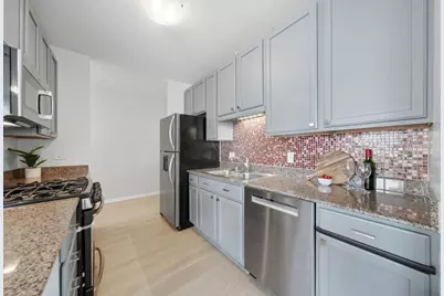 630 N State Street #1208, Chicago, IL 60654 - Photo 11