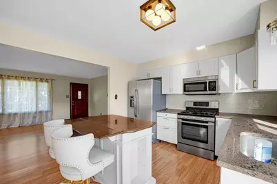 16819 Meadowdale Drive, Oak Forest, IL 60452 - Photo 9