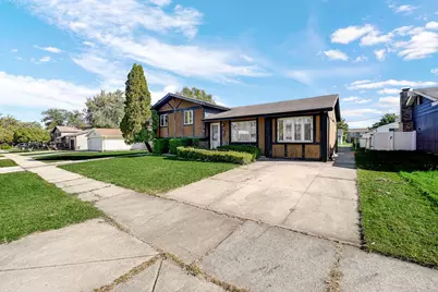 16819 Meadowdale Drive, Oak Forest, IL 60452 - Photo 3