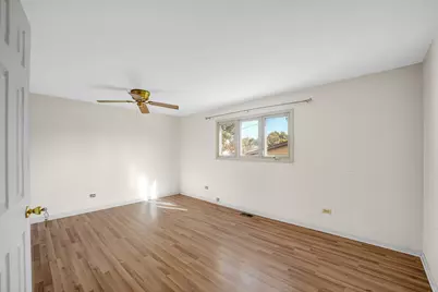 16819 Meadowdale Drive, Oak Forest, IL 60452 - Photo 11
