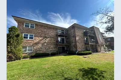 9817 Nottingham Avenue #303, Chicago Ridge, IL 60415 - Photo 1