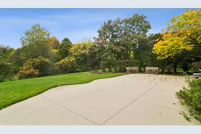 2059 Sheridan Road, Buffalo Grove, IL 60089 - Photo 23