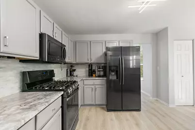807 Park Avenue, Lake Villa, IL 60046 - Photo 13