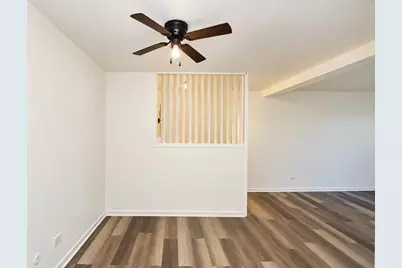 1170 Valley Lane #304, Hoffman Estates, IL 60169 - Photo 7
