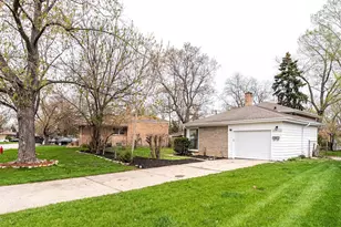 16039 Marion Dr, South Holland, IL 60473 - Photo 1