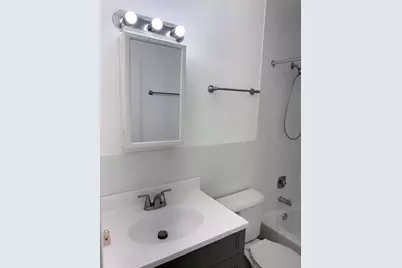 6882 W Touhy Avenue #B, Niles, IL 60714 - Photo 9