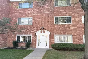 6882 W Touhy Ave, Niles, IL 60714 - Photo 1