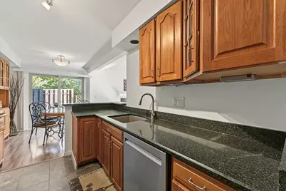 1348 N Knollwood Drive, Palatine, IL 60067 - Photo 11