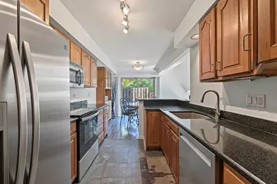 1348 N Knollwood Drive, Palatine, IL 60067 - Photo 9