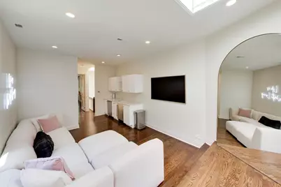 45 E Division Street, Chicago, IL 60610 - Photo 33