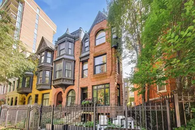 45 E Division Street, Chicago, IL 60610 - Photo 3