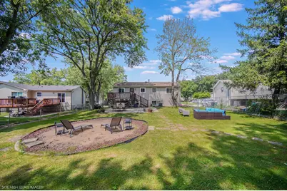 2905 Edgewood Parkway, Woodridge, IL 60517 - Photo 25