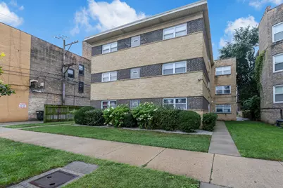 6414 N Mozart Street #3S, Chicago, IL 60645 - Photo 1
