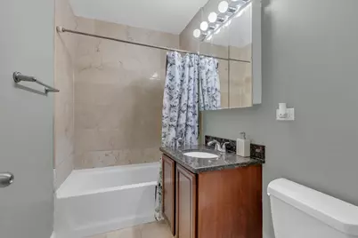 6414 N Mozart Street #3S, Chicago, IL 60645 - Photo 15