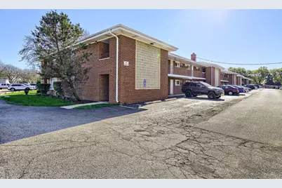 1101 E Algonquin Road #6, Arlington Heights, IL 60005 - Photo 11